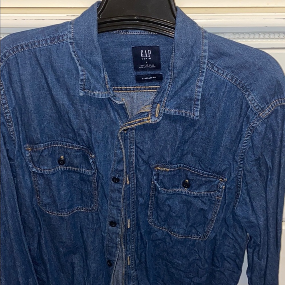 Gap Men’s denim button down